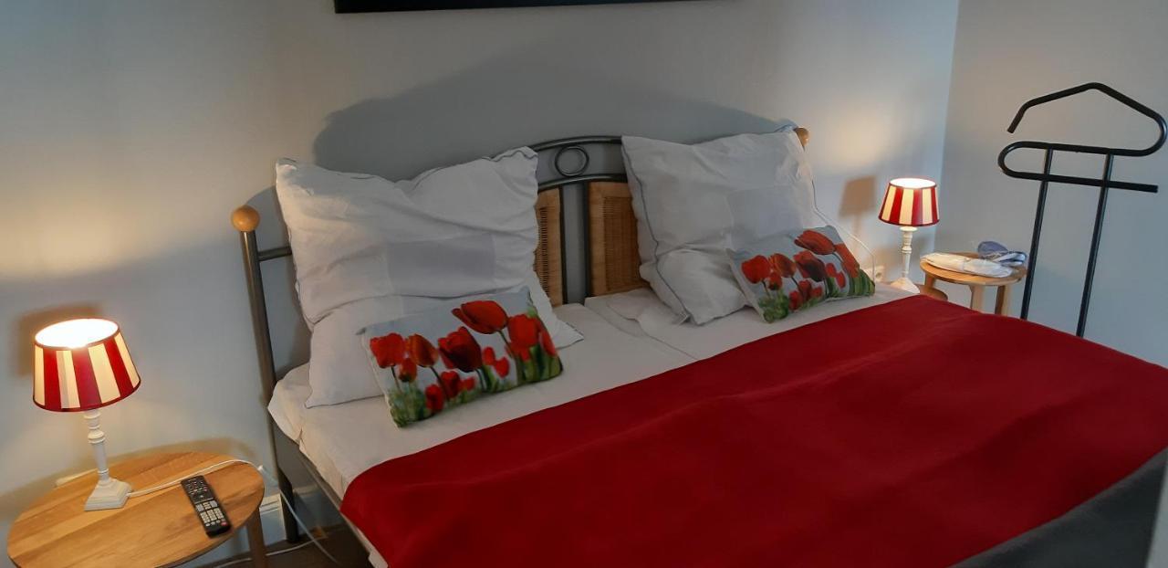 Ferienwohnung Silbermoewe Хайлигенхафен Екстериор снимка